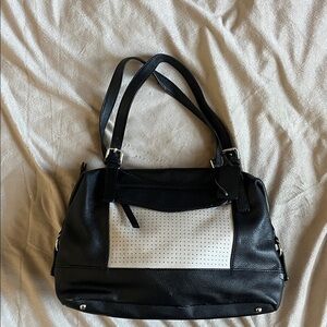 Black shoulder bag w/ white front pocket